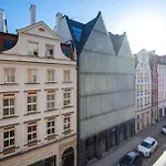 Atmospheric 2-bedroom Near The Market Square By Renters شقة *