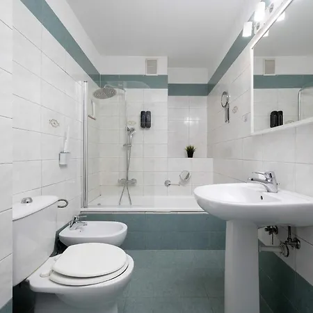 Atmospheric 2-bedroom Near The Market Square By Renters *