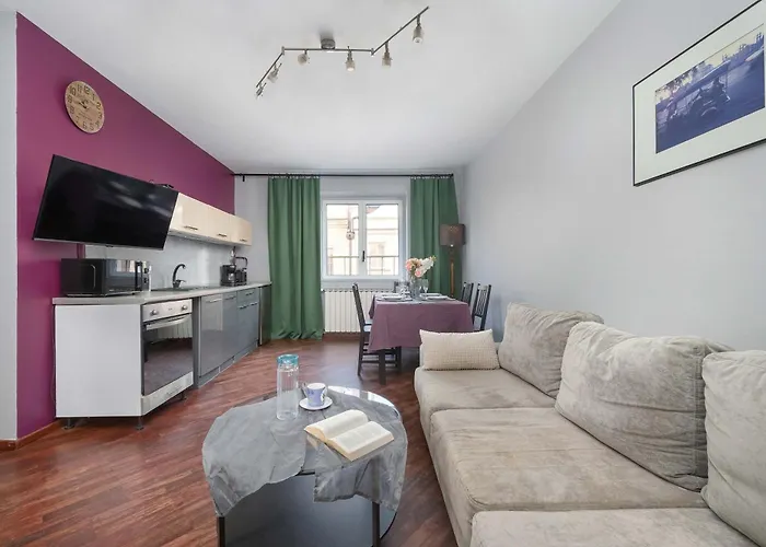 Atmospheric 2-bedroom Near The Market Square By Renters